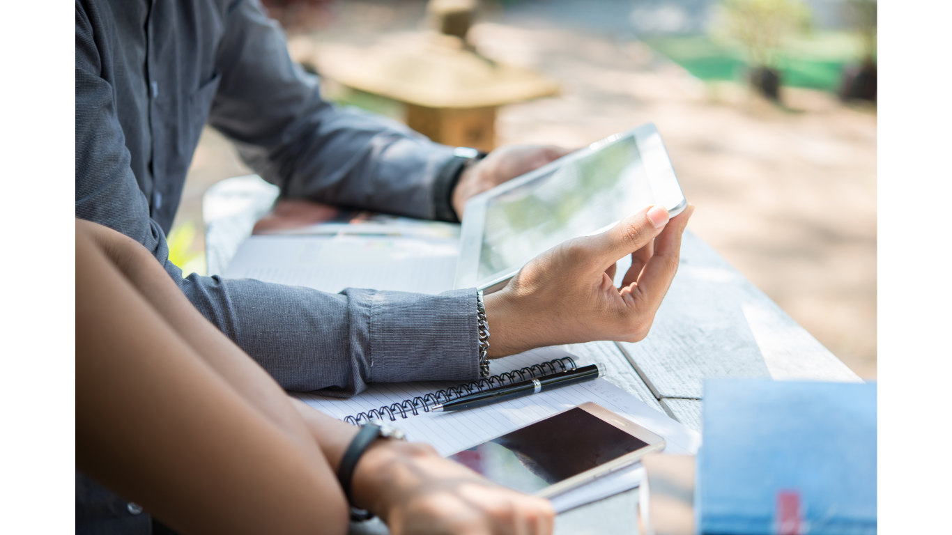 The CFO’s Guide to Aligning Credit, Collections, and AR for Maximum Efficiency. https://www.freepik.com/free-photo/man-mobile-people-background-business_1145770.htm#fromView=search&page=1&position=0&uuid=6c059ba5-00f2-489f-9712-89f41374cde6&query=Credit%2C+Collections%2C+and+AR