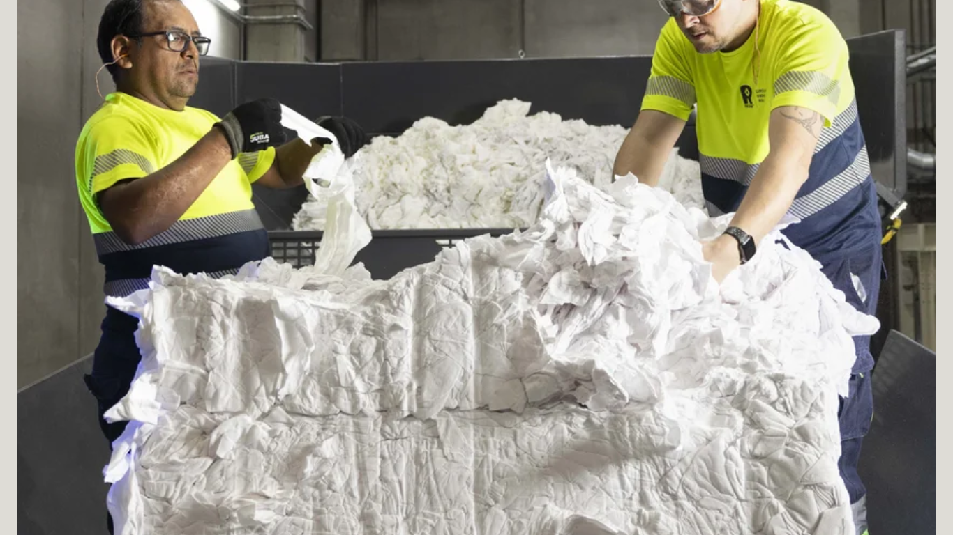 Recover offers low-impact, high-quality recycled cotton fiber and fiber blends for all types of fashion, accessory and home textile products (Image Courtesy: Recover Official website)