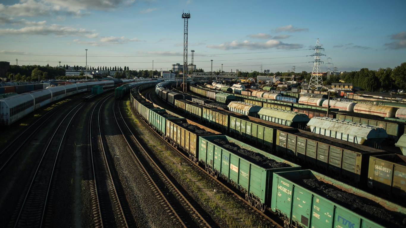 Advanced Logistics Enhances Global Trade Efficiency