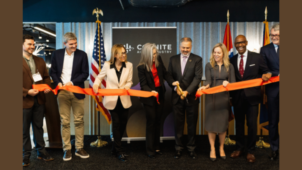 Cognite CEO Girish Rishi and Governor Hobbs at Cognite's official grand opening and ribbon cutting ceremony (Image Courtesy: Business Wire)