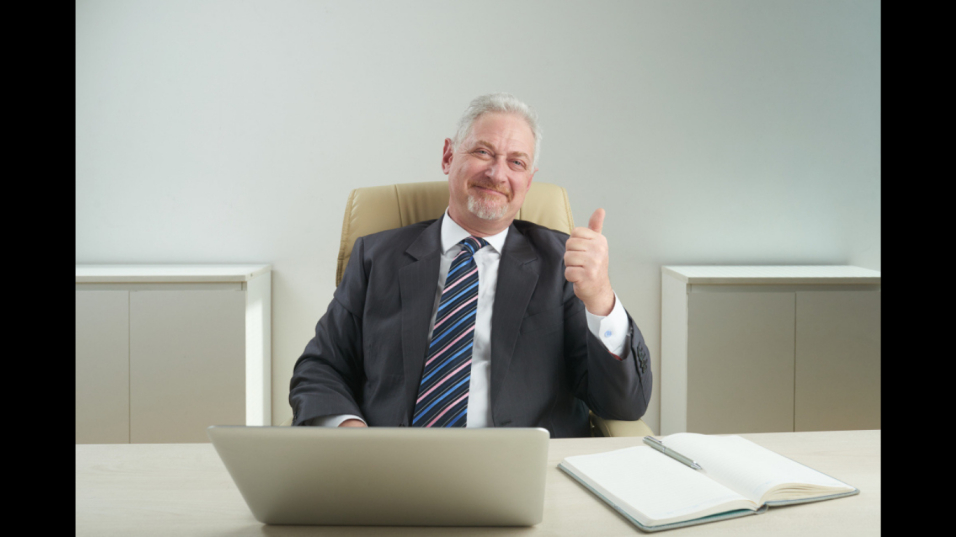 The Executive's Guide to Global Compensation: Beyond the Gross Salary Figure (Image Credit: pressfoto on Freepik)