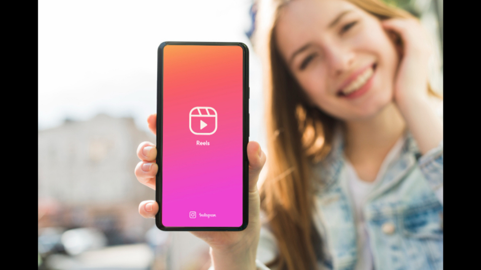 How to Save Instagram Videos Easily Without Any App (Image Credit: freepik on Freepik)
