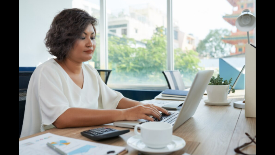 Smart Cash Flow Strategies for Small Business Owners in Uncertain Times