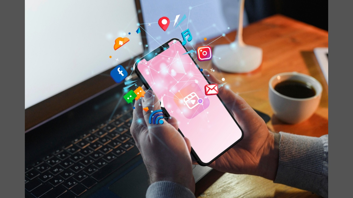 What Social Media Management Services Include and Deliver (Image Credit: Freepik)