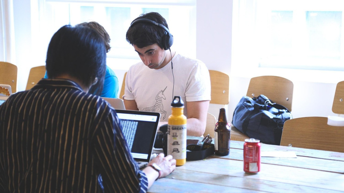 What Factors Influence Strategic Choices In Modern Business Environments