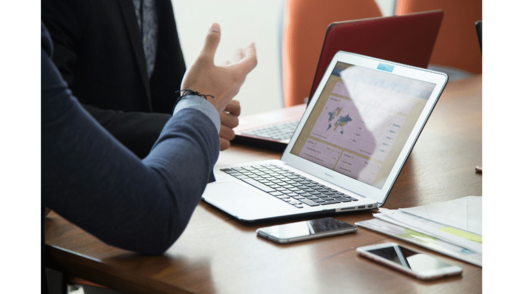 How Outsourced CFOs Help Businesses Scale Efficiently