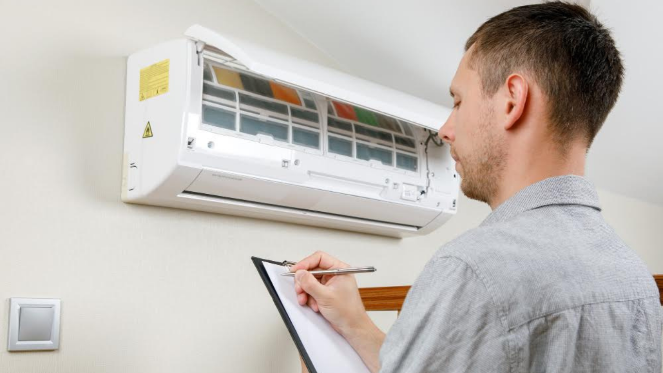 How Seasonal HVAC Service Maintains Home Comfort Levels