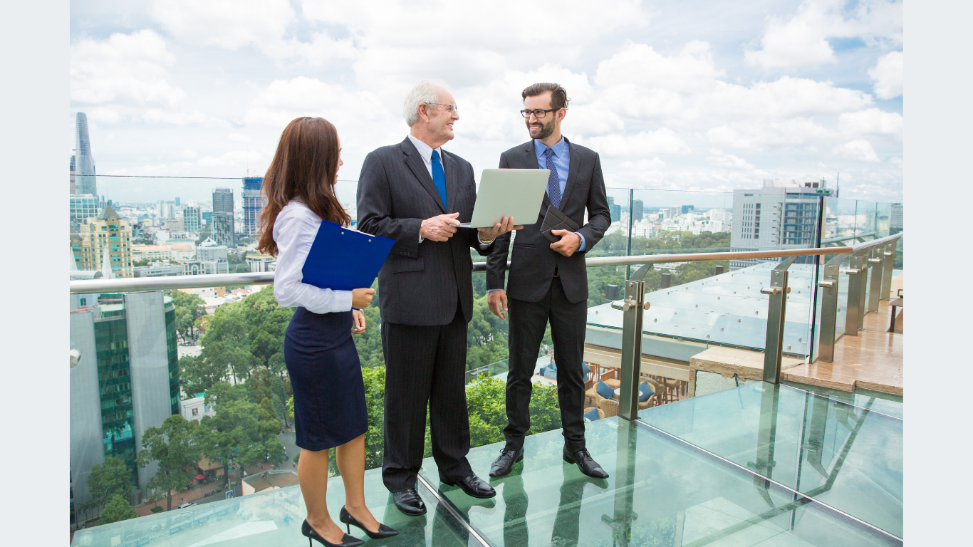 Stonepeak Announces Investment in Aura Holdings (Image Courtesy: katemangostar on Freepik)