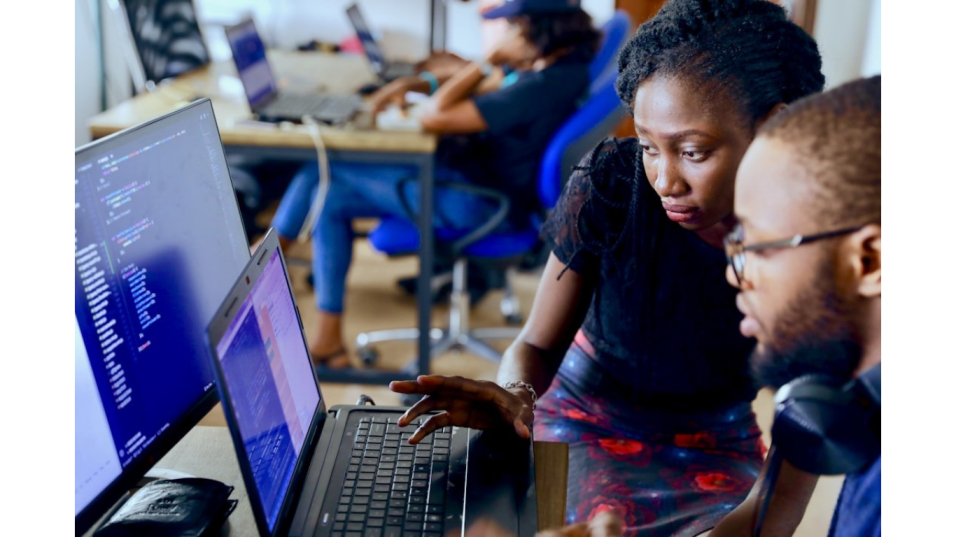 The "Campus 2.0" Strategy: Why Coworking is the New HQ for Online Degree Success