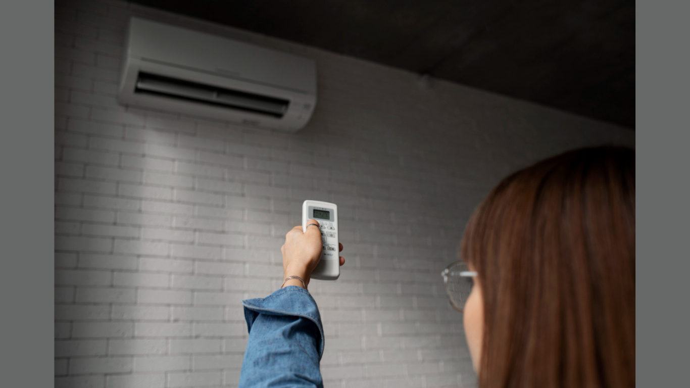 Learn what affects AC price in India, including types, features, and energy efficiency for smarter buying decisions. (Image credit: Freepik)