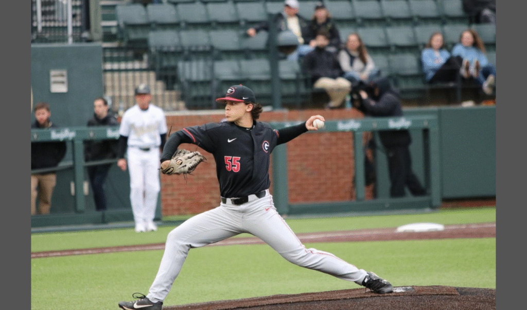 How Digital Transformation is Reforming Collegiate Athletics. ( IMAGE SOURCE: https://pixabay.com/photos/baseball-pitcher-american-pitch-3715366/)