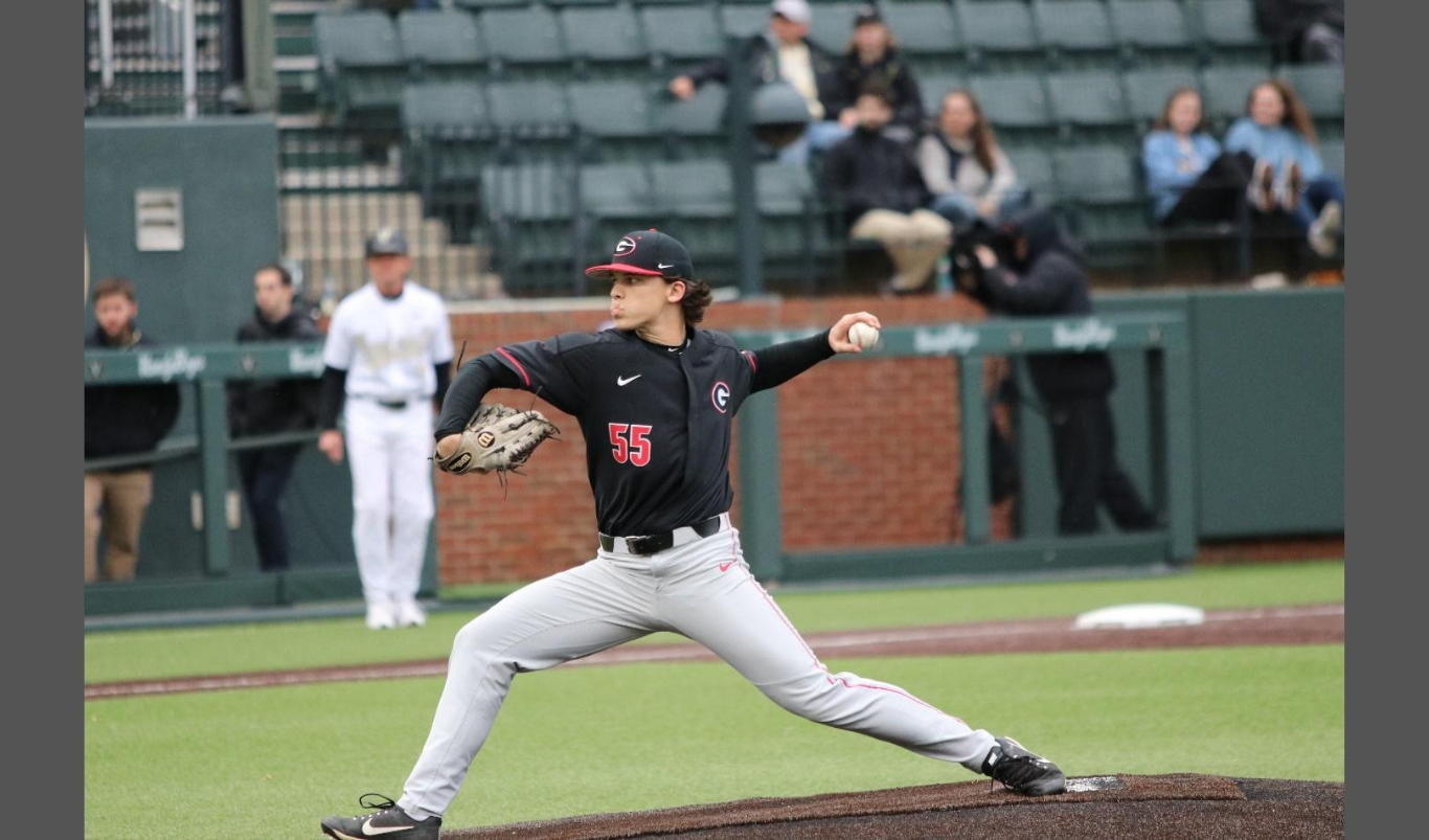 How Digital Transformation is Reforming Collegiate Athletics. ( IMAGE SOURCE: https://pixabay.com/photos/baseball-pitcher-american-pitch-3715366/)