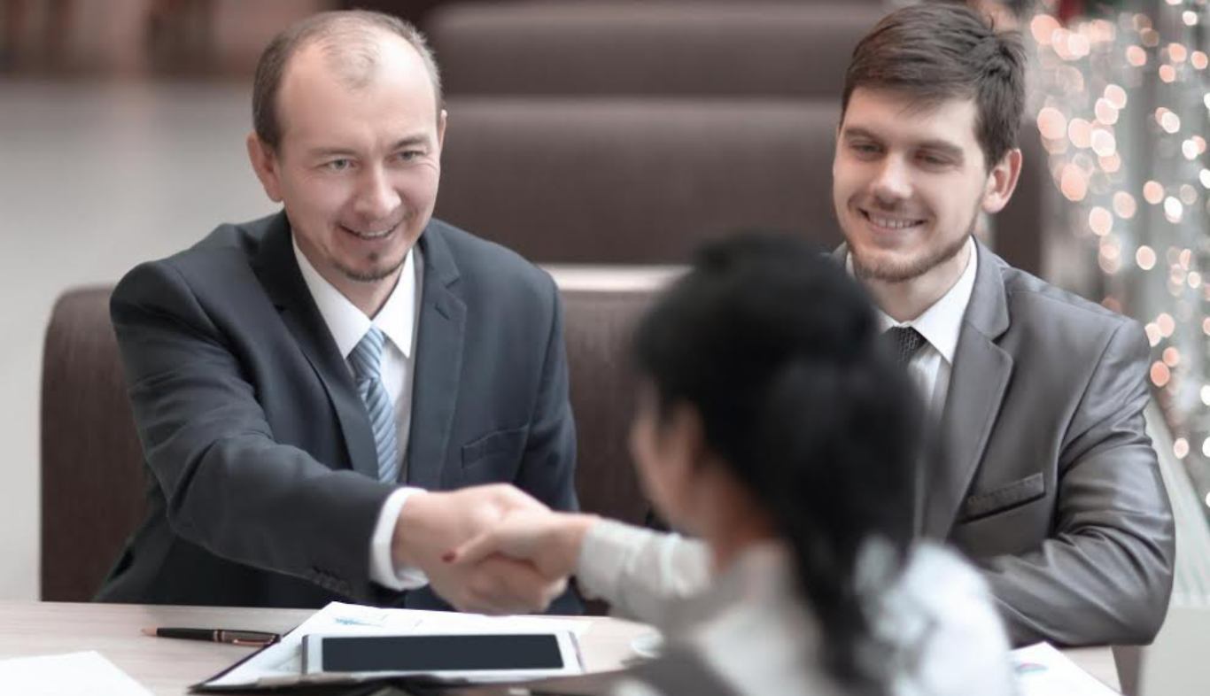 Colony Bankcorp and First Reliance Merge to Expand Southeast Presence. https://www.magnific.com/premium-photo/handshake-manager-customer-modern-office_27767639.htm#fromView=image_search_similar&page=1&position=14&uuid=b8dc8270-20f9-4e83-819e-1caff592db0f&query=bank+managers+in+a+bank+sign+agreemnt