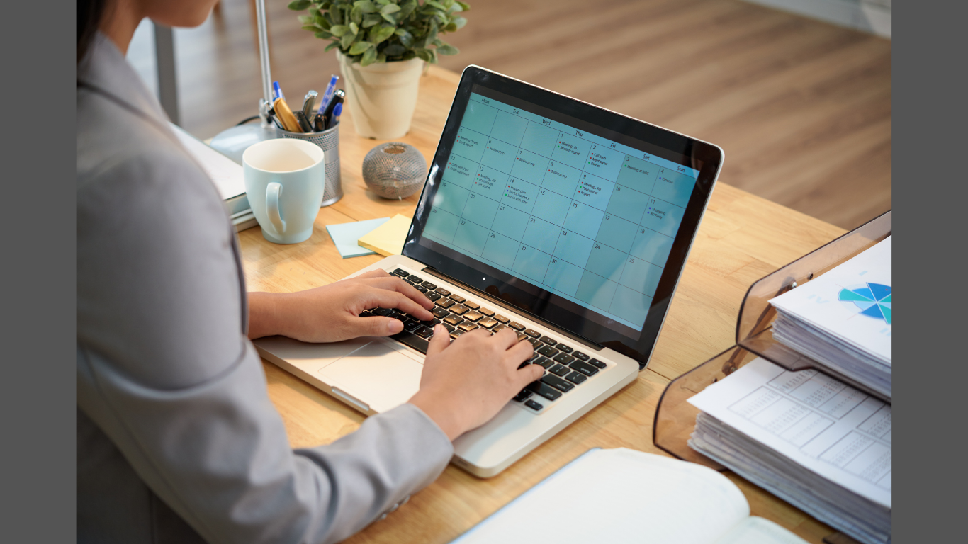 The Smart Way For Hotel Owners to Apply Minimum Stay Rules During Peak Demand. (Image credit: Magnific)
