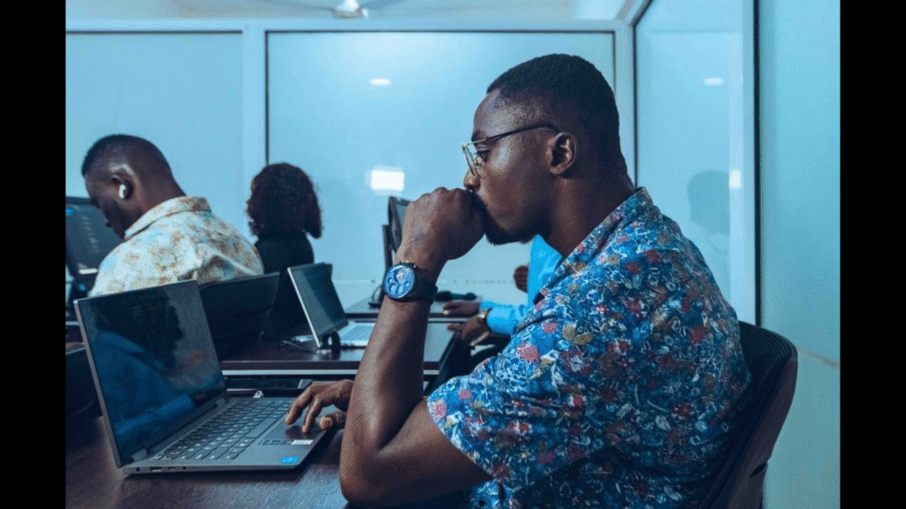 How Computer Science Education Opens Doors Beyond Tech. (Image Credit: https://www.pexels.com/photo/focused-students-in-it-workshop-in-accra-33920044/)
