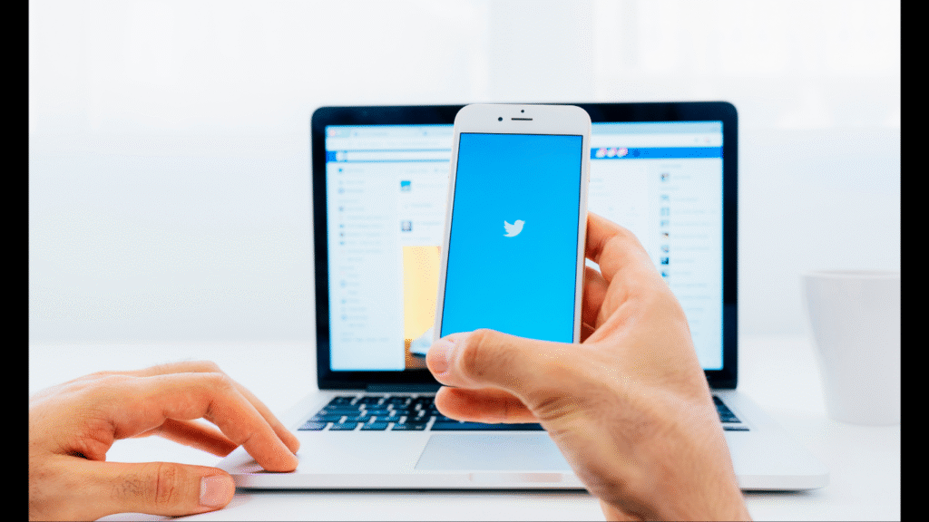 TweetDown Twitter Video Downloader: The Fastest Way to Download Twitter Videos Online. (Image Credit: Magnific)