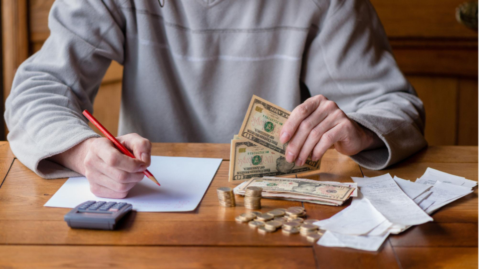 Money Checks Reduce Financial Guesswork