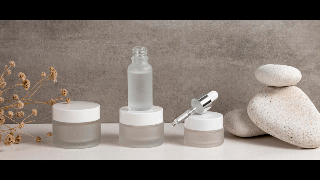 Violet glass packaging as a quiet margin lever for beauty brands. (Image Credit: Magnific)