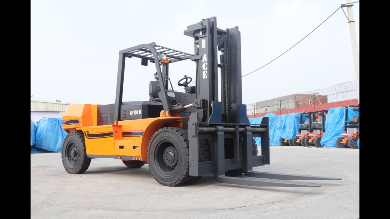 When Renting Equipment Makes Better Business Sense. (Image Credit: https://www.pexels.com/photo/10-ton-ace-diesel-forklift-in-industrial-yard-29491416/)
