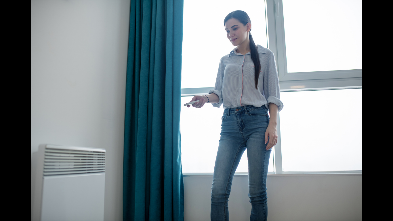 Can One Mini Split Cool Two Rooms? How to Size a Dual-Zone System for a Bedroom and Home Office. (Image Credit: Magnific)