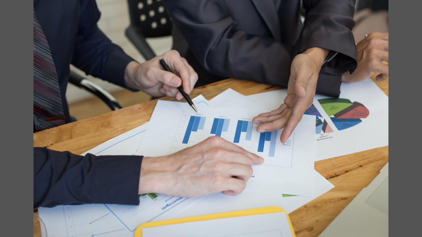 How to Get Real Value From Executive Coaching in Houston: Expectations, Structure, and Measurable Outcomes. (Image Credit: Magnific)