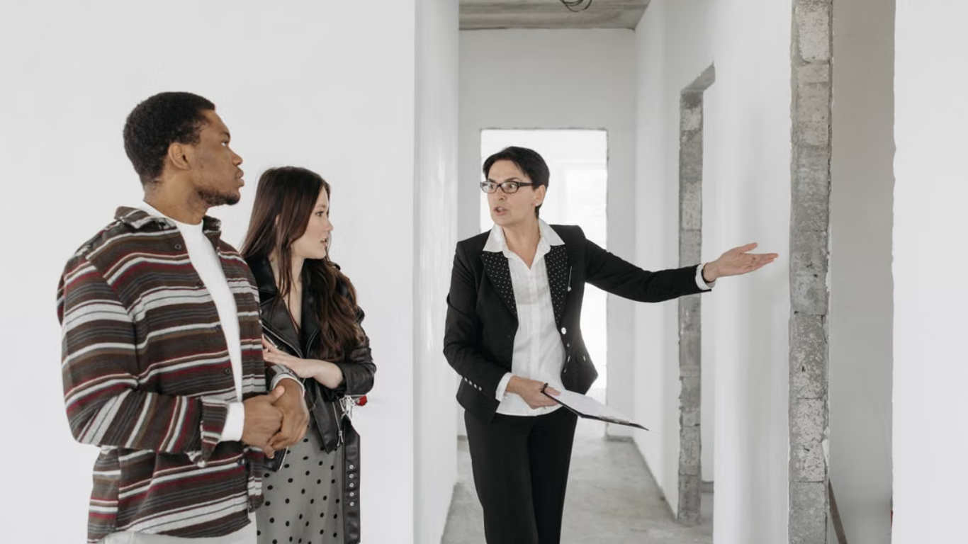Is a Real Estate License Worth It in a High-Rate Market. (Image Source: Pexels)