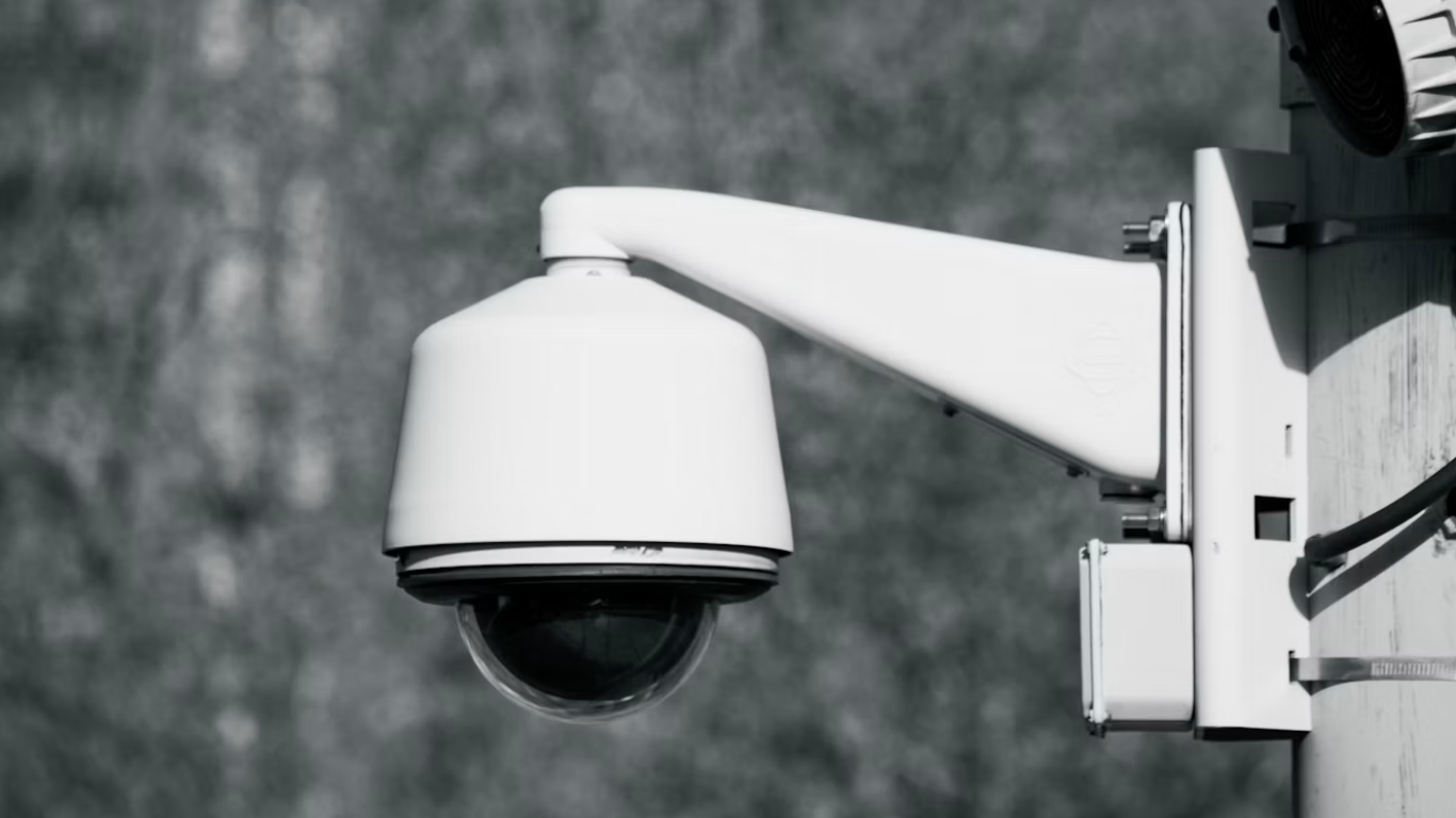 How Modern Access Control Is Reshaping Physical Security in the UK (Image Credit: Unsplash)