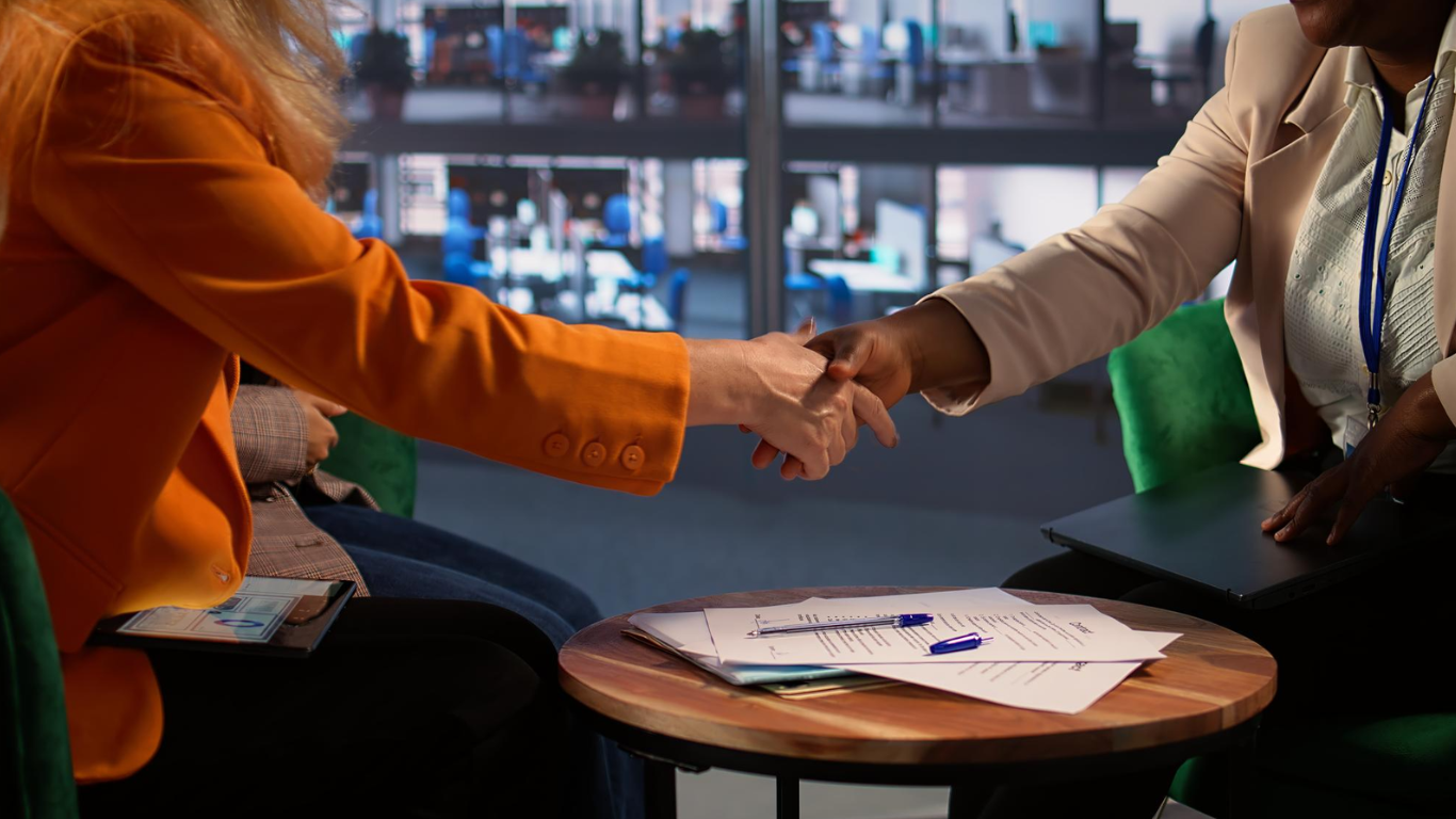 Could Buying a Franchise Be Your Next Big Career Break (Image Courtesy: DC Studio on Magnific)