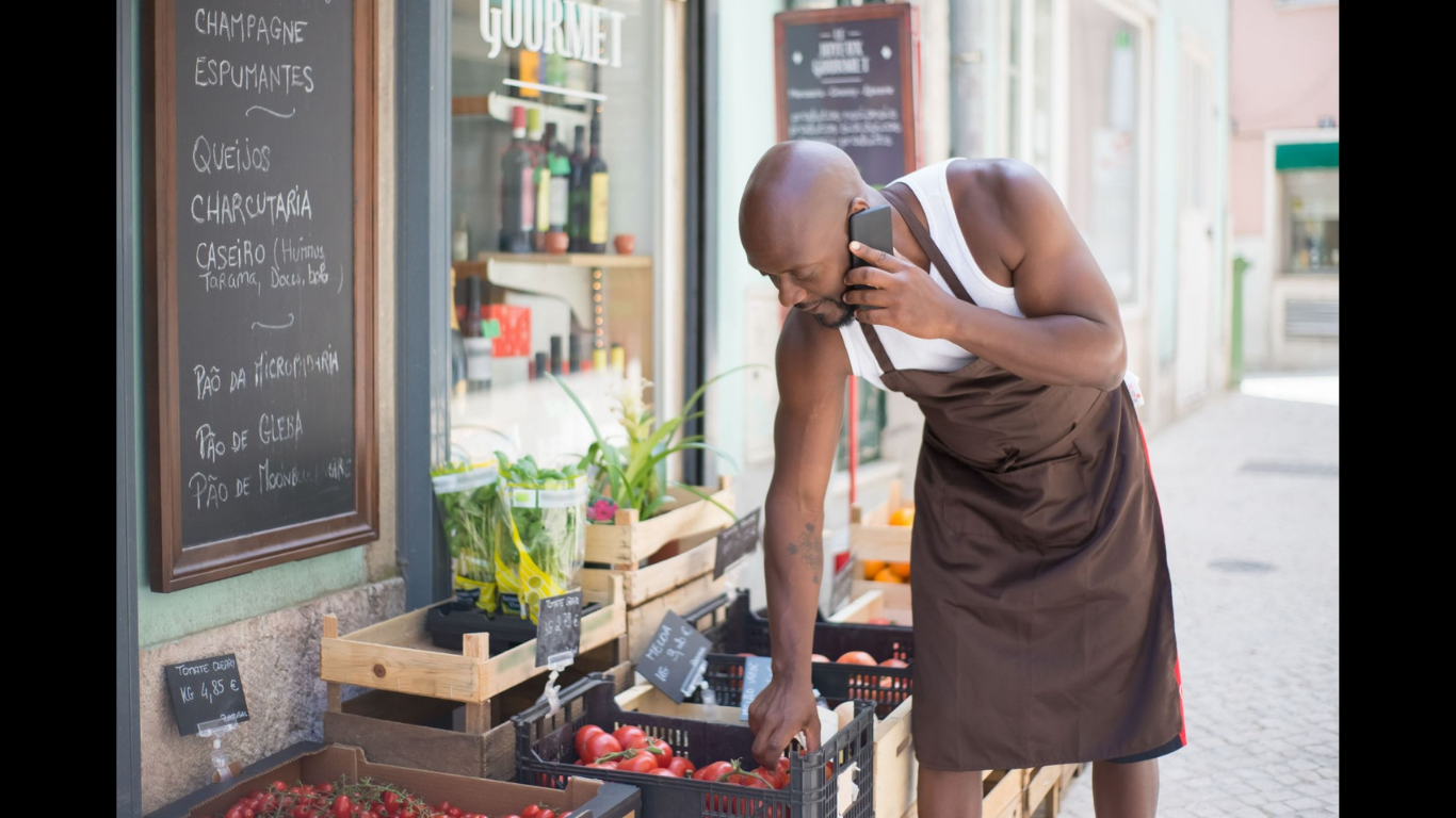 How Small Businesses Can Build Stronger Financial Foundations  for Growth. (Image Credit: Pexels.com)