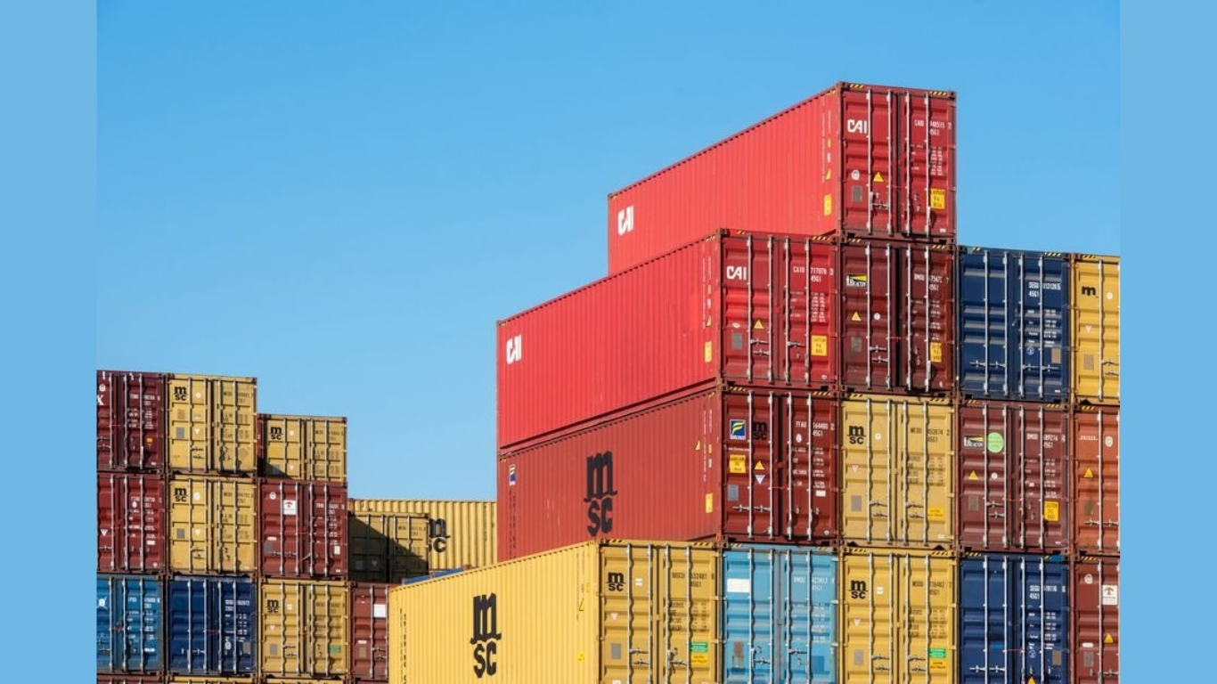 Mastering Global Sourcing How to Streamline and Manage International Supplier Procurement (Image Courtesy: Jan Van Der Wolf on Magnific