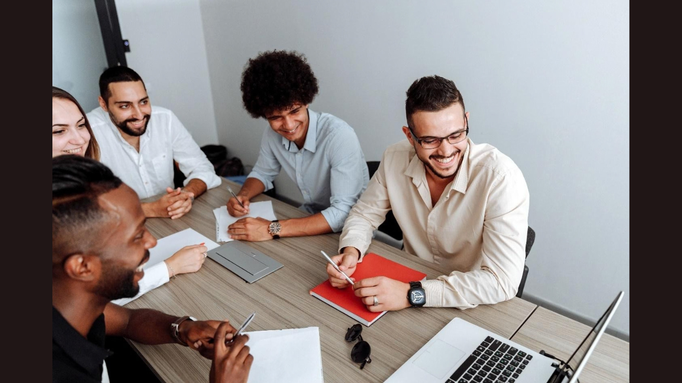 The Strategic Advantages of Digitizing Your Business Operations (Image Courtesy : Thirdman on pexels.com)