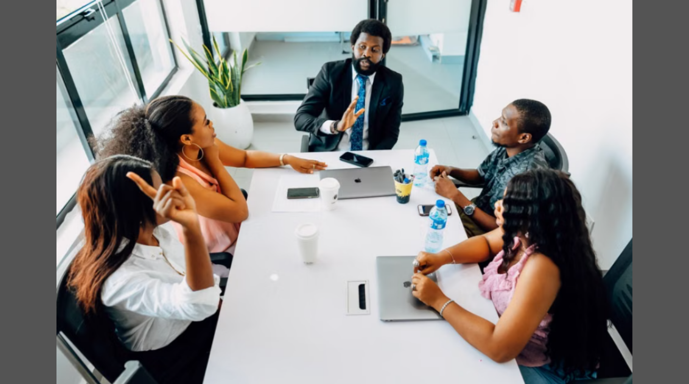5 Ways A CEO Coach Improves Leadership And Workplace Culture. (Image Credit: Pexels)