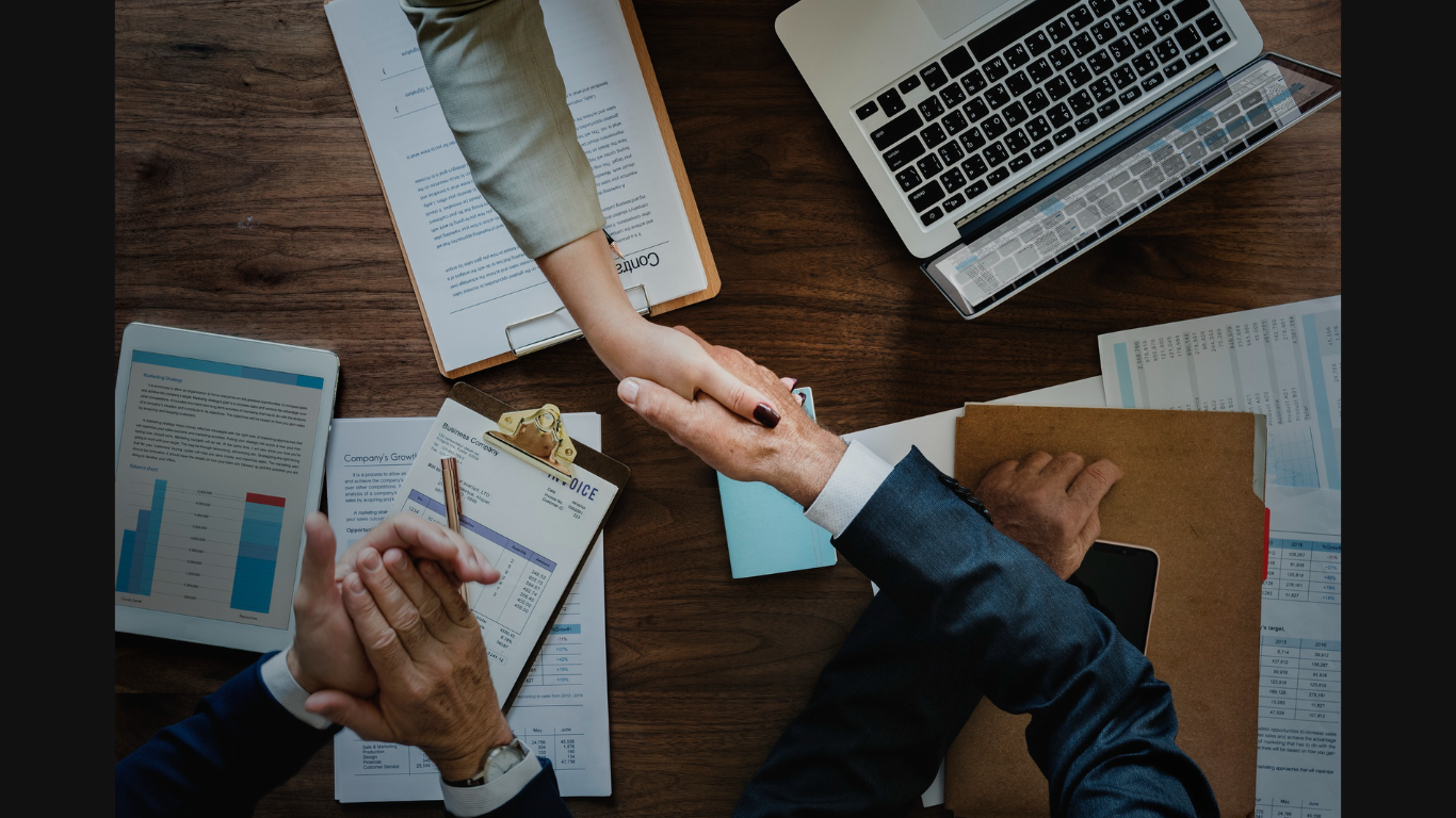 CafeMom, LittleThings, and MamásLatinas Acquired by Evolve Media to Strengthen Family Portfolio (Photo Credit: rawpixel.com on Magnific)
